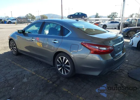 2018 Nissan Altima 2.5 Sv z USA, uszkodzony, nr VIN 1N4AL3AP3JC244014